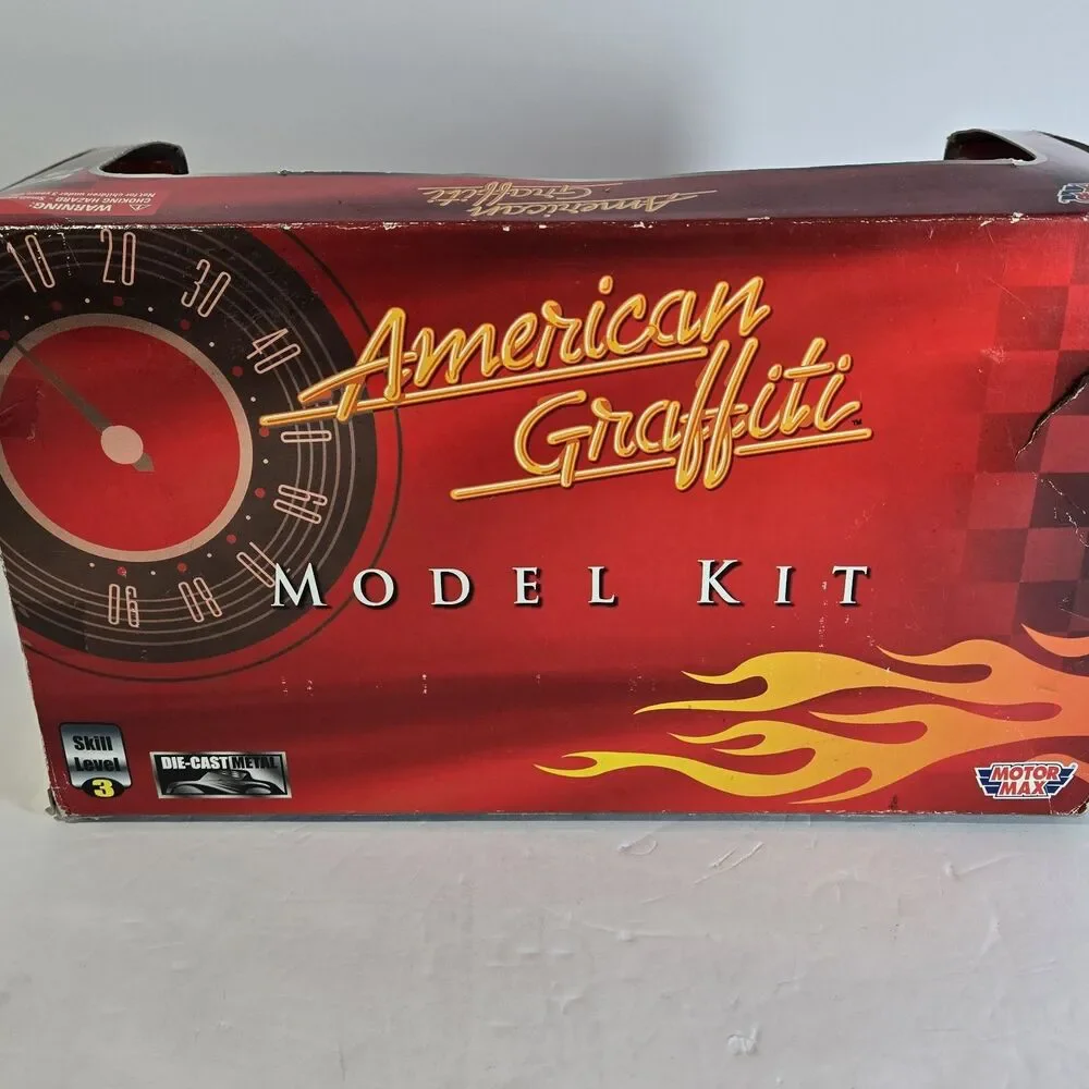 Motor Max American Graffiti 1953 Buick Skylark Candy Red 1/18 Model Kit NIB